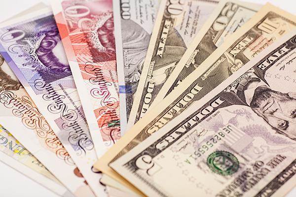 GBPUSD notes on white background