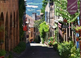 image of popular uk expat village in france