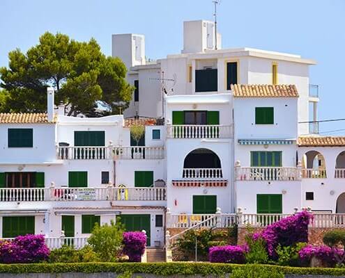 Luxury house in Mallorcs representing the Spanish property market