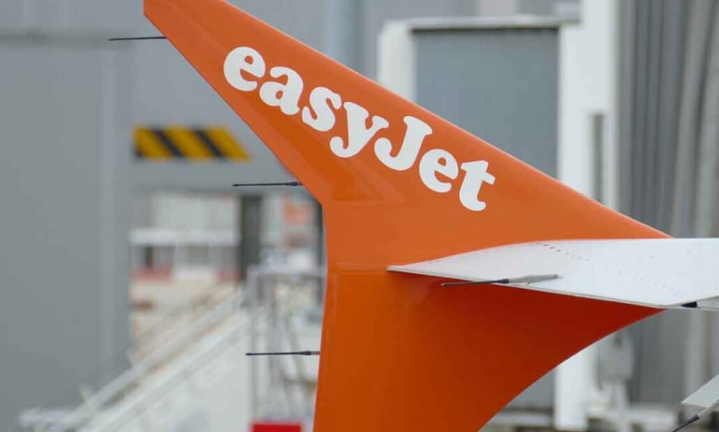 image of easyjet plane