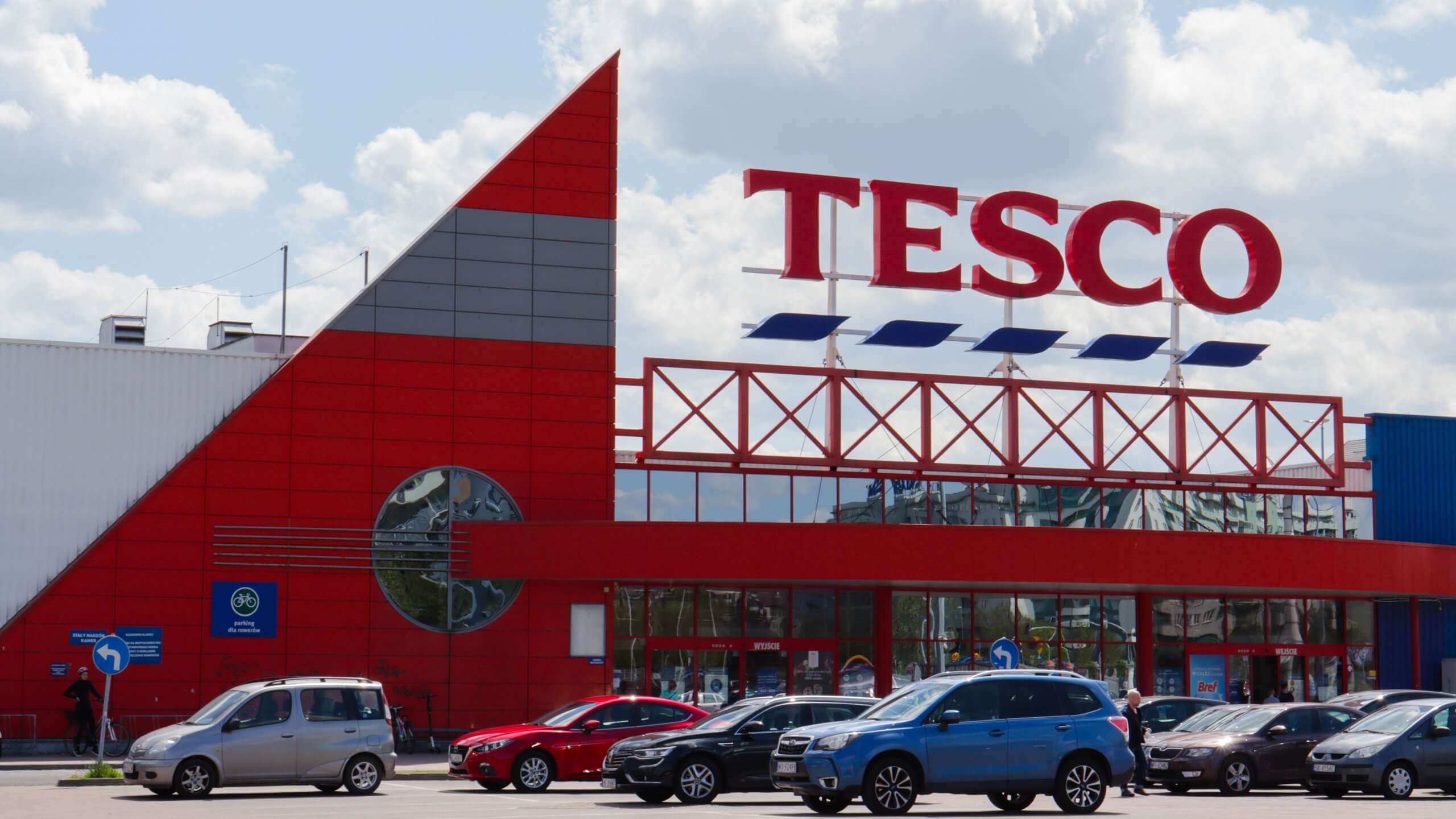 Tesco Bank closing all current accounts