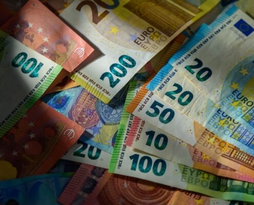 What is EUR? Understanding the Euro